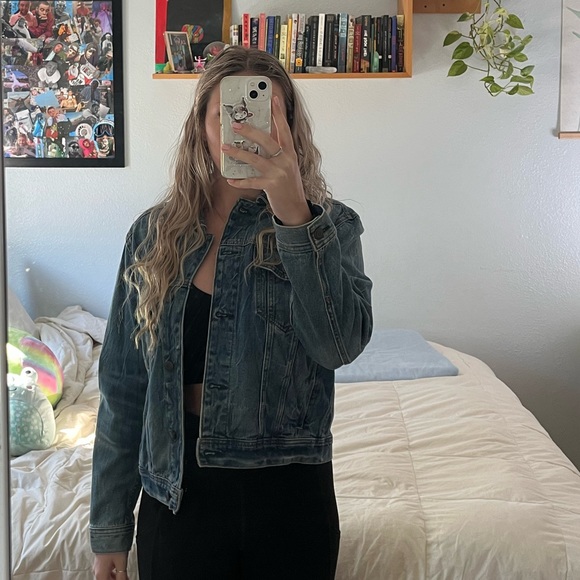 American Eagle Jean Jacket - Picture 2 of 4